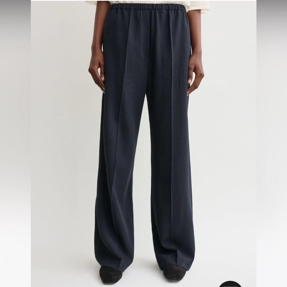 NWT Toteme Fluid Winter Wool Pull On Baggy Wide Leg Trousers Pants Navy Blue